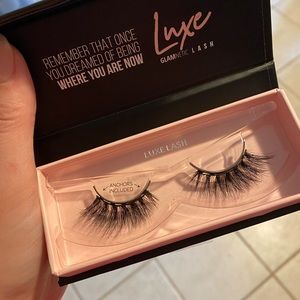 Never used authentic glamnetic magnetic lashes in style LUXE